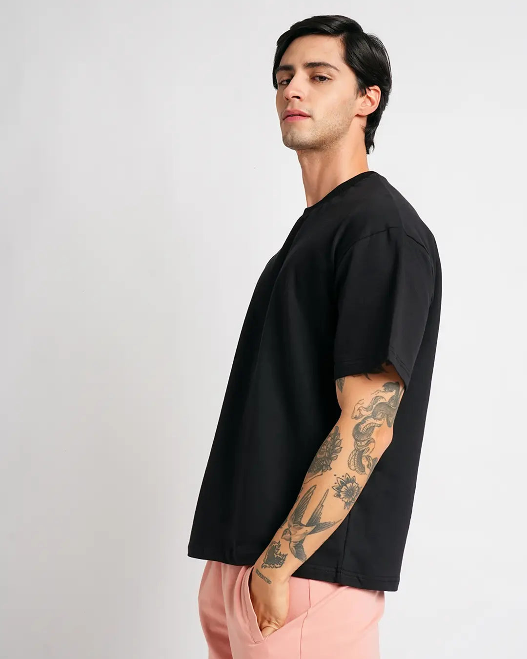 Black - Oversized T-shirt